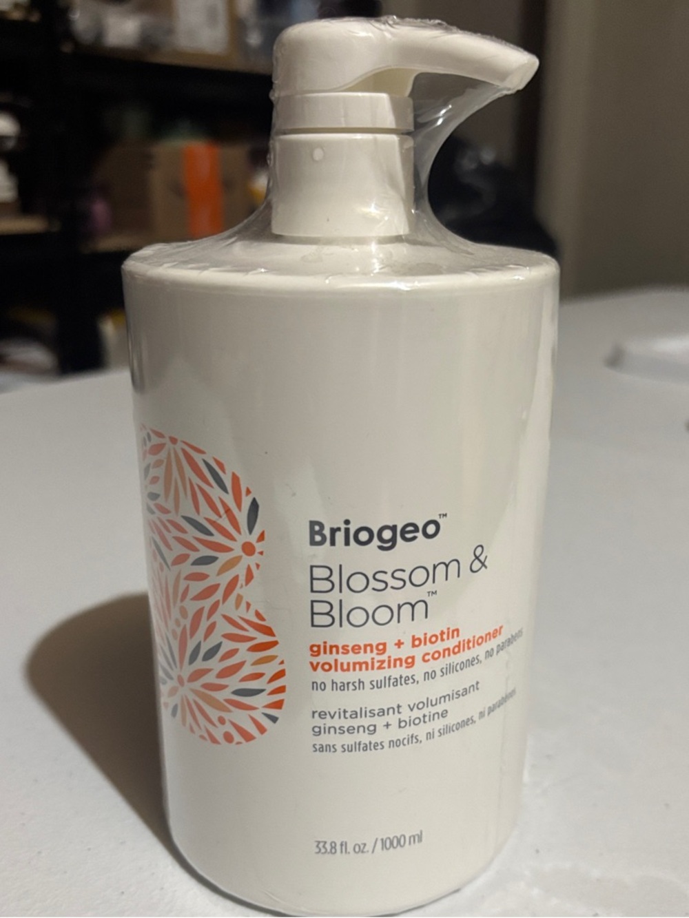 Briogeo Blossom & Bloom Body Wash – White with Orange Accent